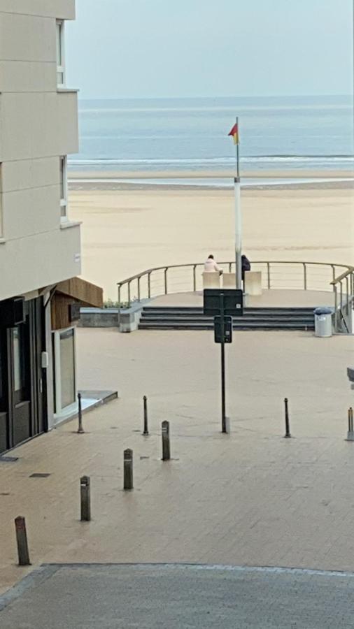 Appartement Studio Direct Aan Het Hoofdstrand Van Oostende - Naast Casino Extérieur photo